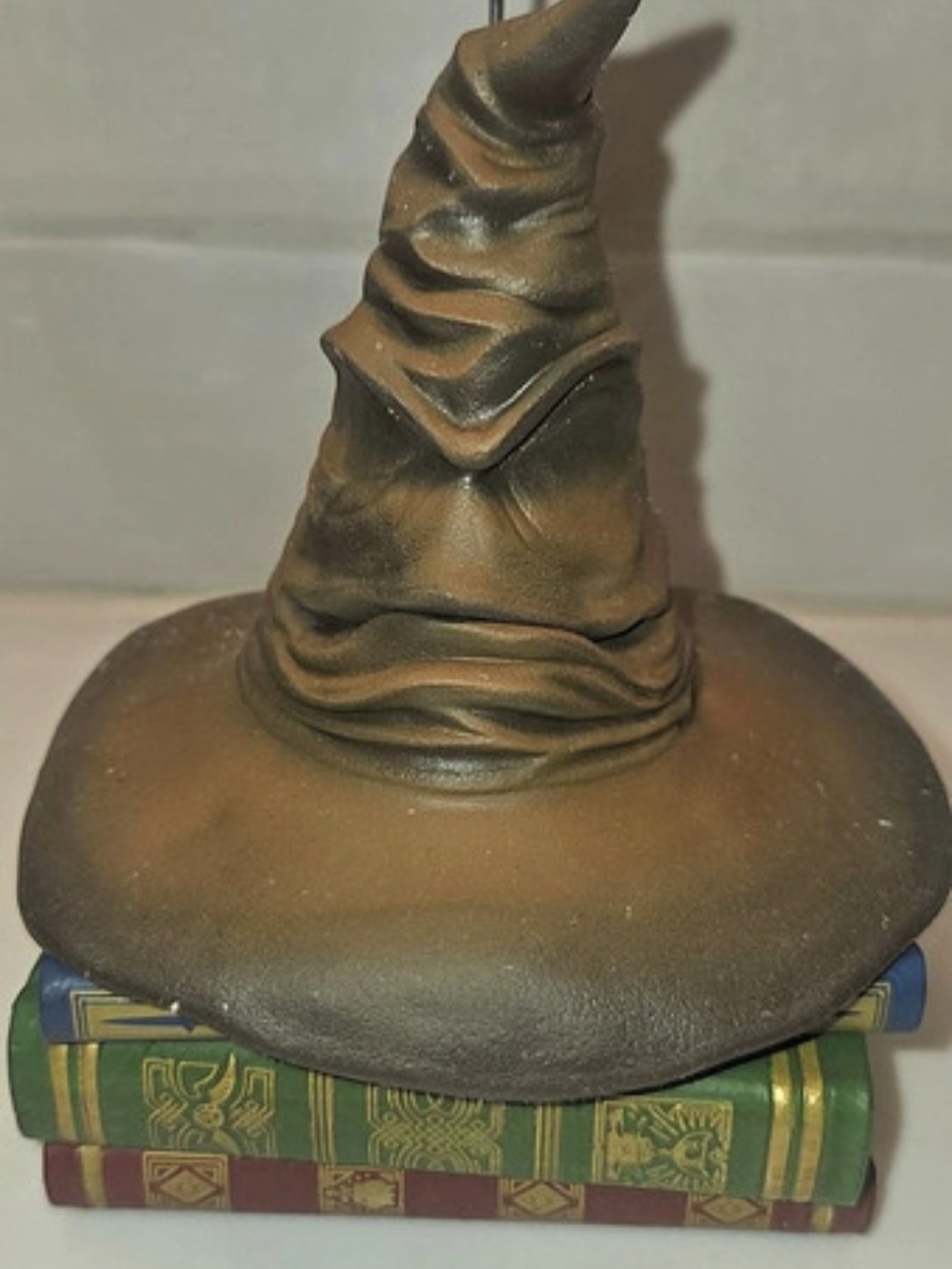 Hallmark Sorting Hat Harry Potter 2021 Ornament Boxed. Works Perfectly!